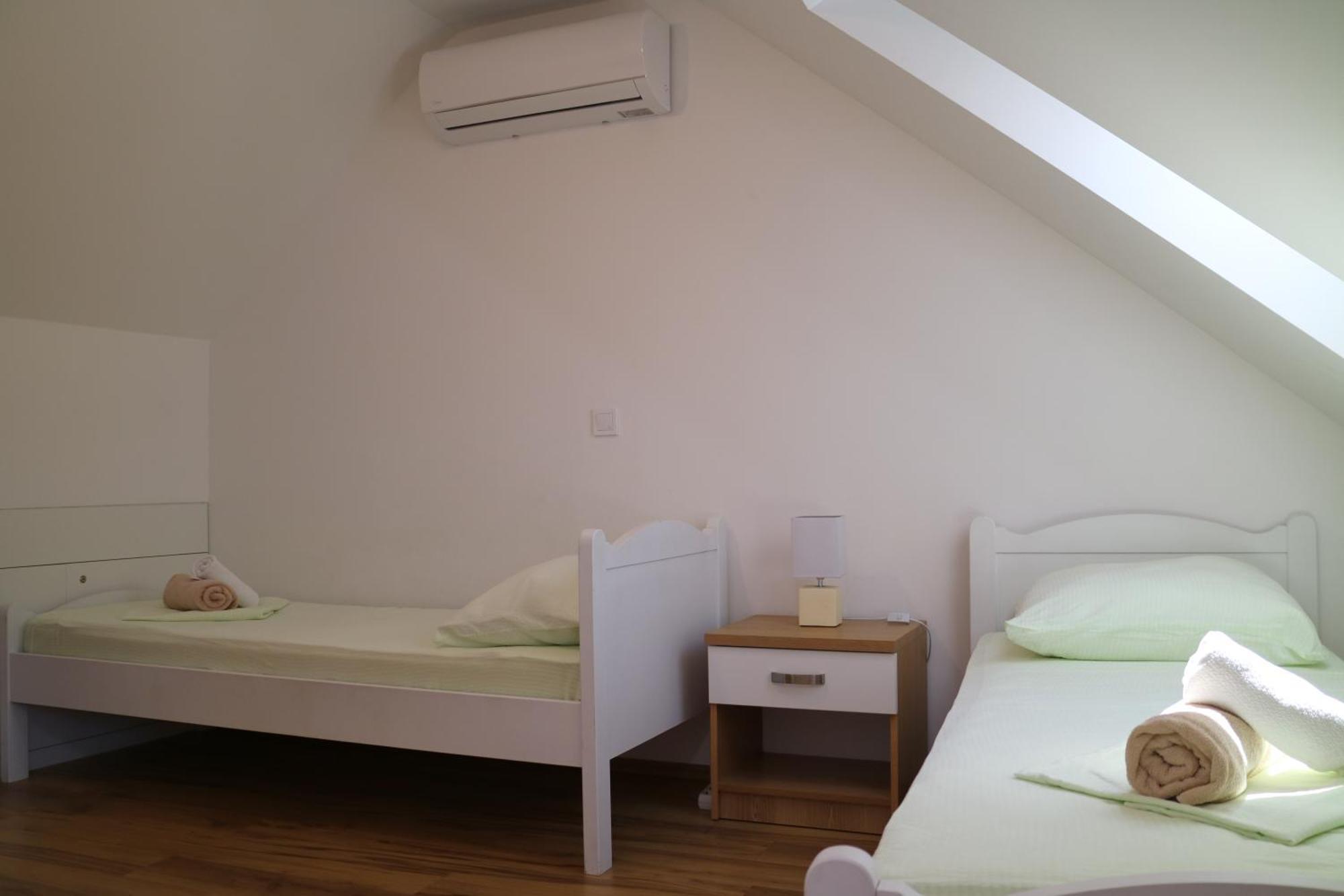 Studio Apartments & Rooms Lela, Sipan Island Sipanska Luka  Room photo